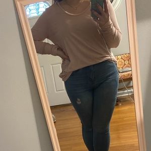Long-sleeve pink top